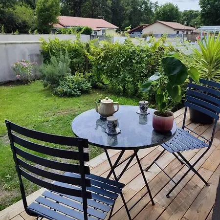 فندق Belle Maison Renovee Avec Piscine Le Barp