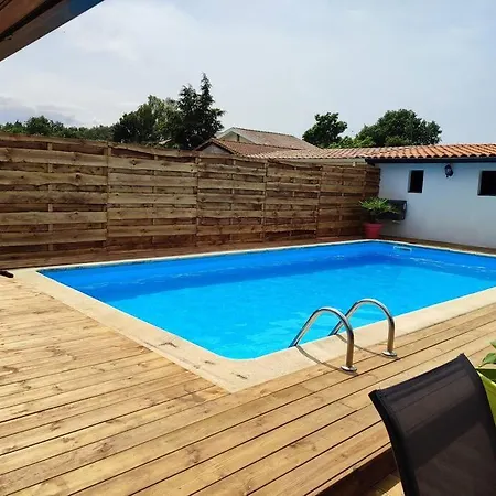Belle Maison Renovee Avec Piscine *