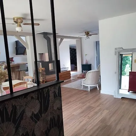 Belle Maison Renovee Avec Piscine